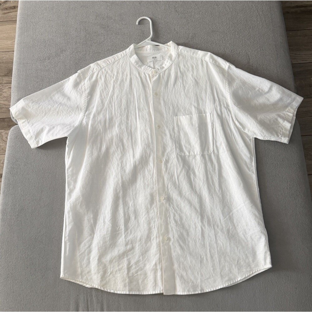 Uniqlo Shirt Mens XL White Linen Blend Button Up Short Sleeve Lightweight